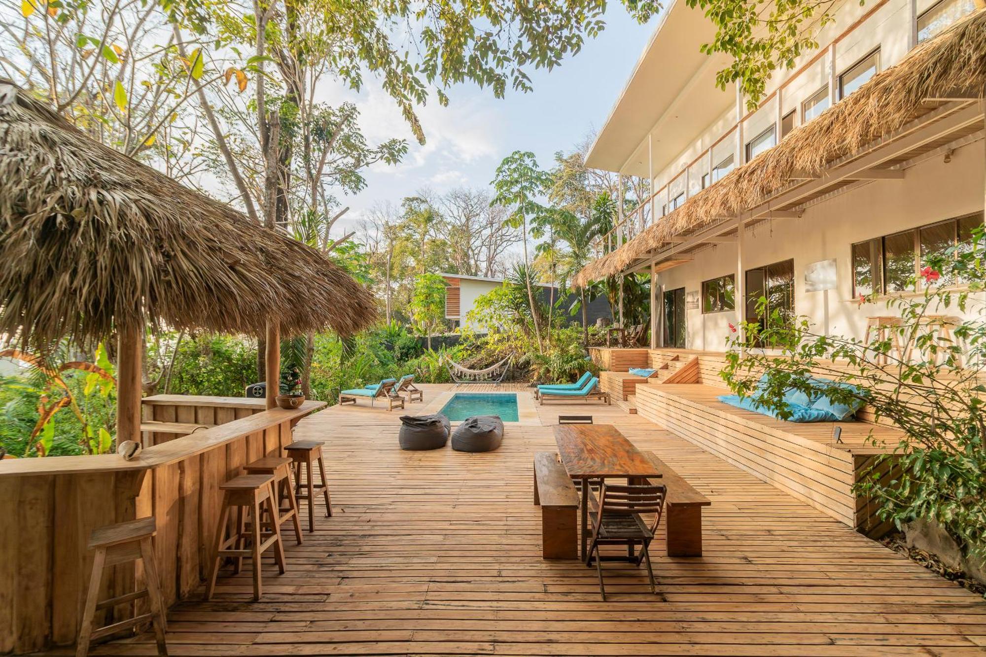 La Sana Surf Hotel, New Management, Few Mn Drive To The Beach Playa Santa Teresa  Екстер'єр фото