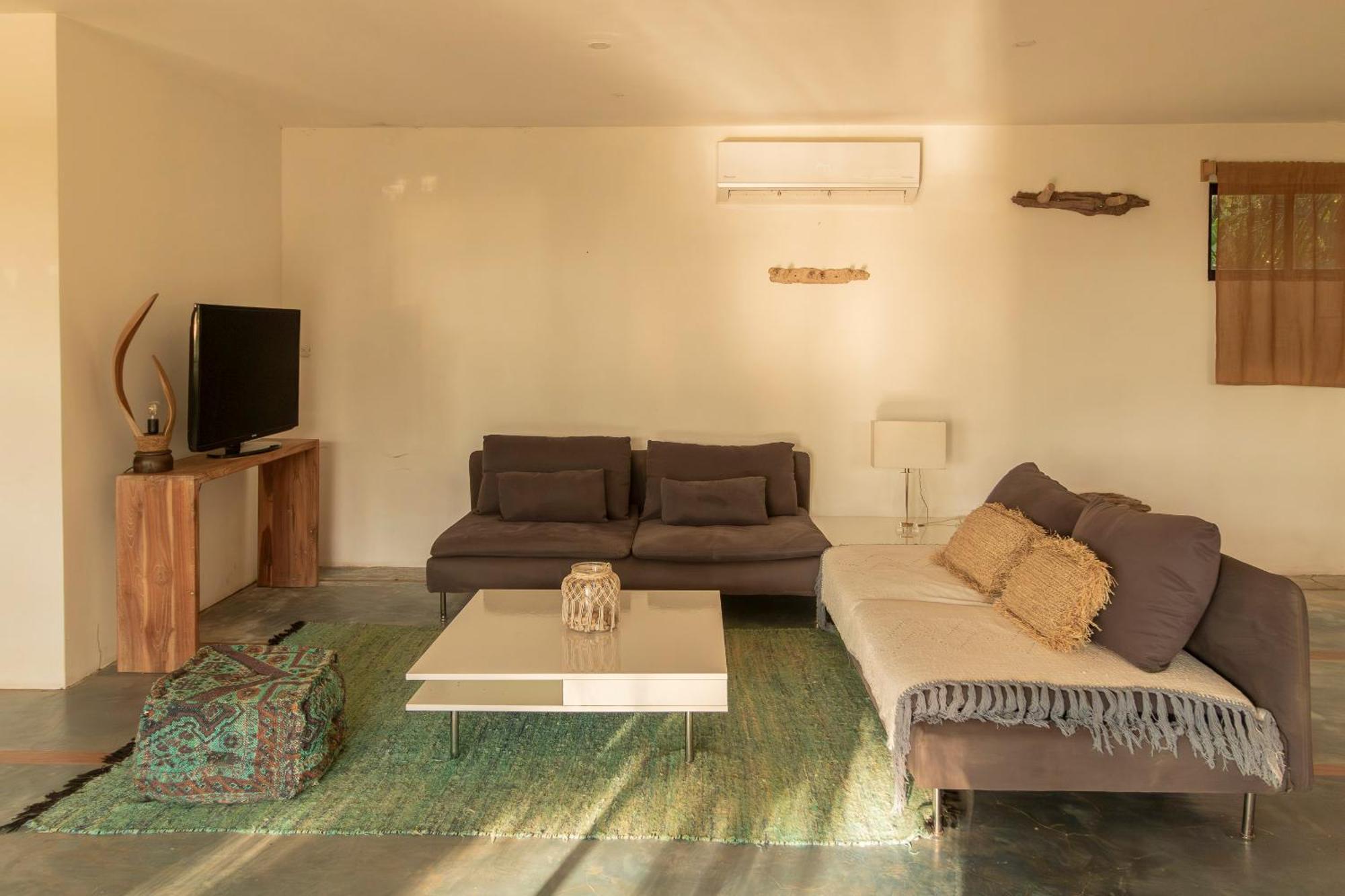 La Sana Surf Hotel, New Management, Few Mn Drive To The Beach Playa Santa Teresa  Екстер'єр фото