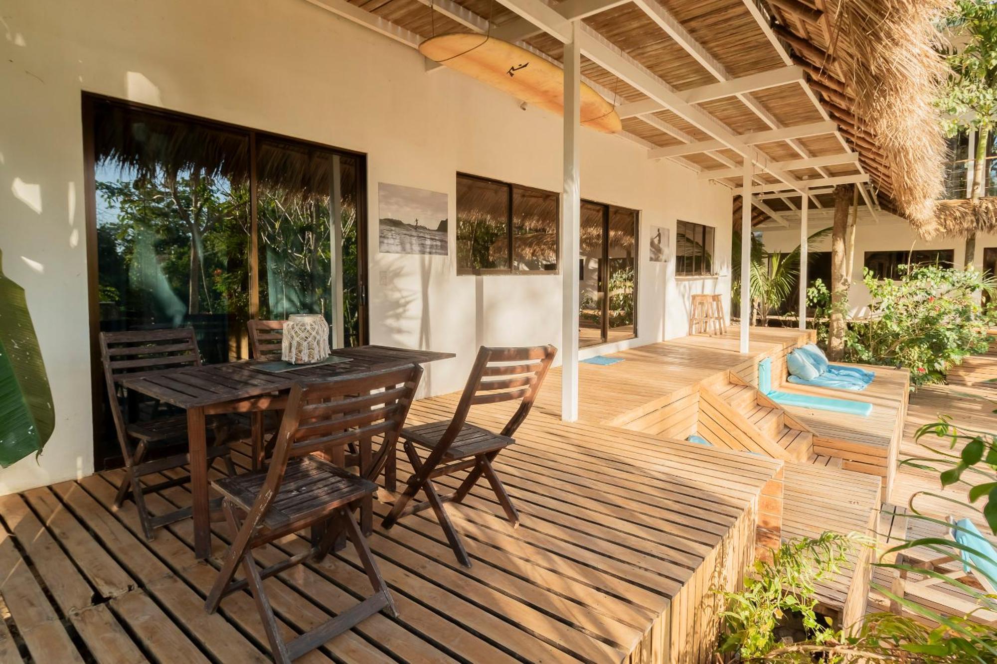 La Sana Surf Hotel, New Management, Few Mn Drive To The Beach Playa Santa Teresa  Екстер'єр фото