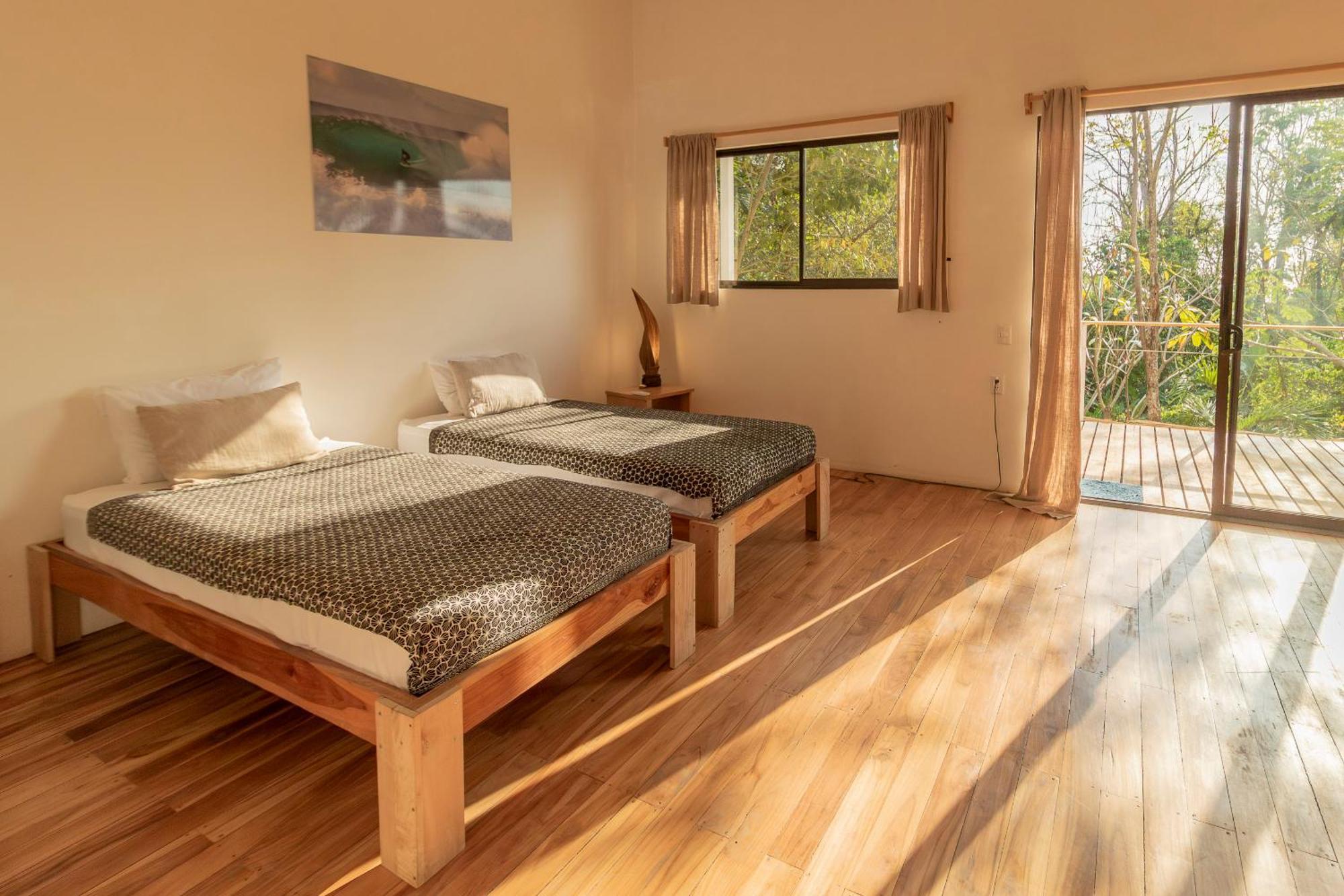 La Sana Surf Hotel, New Management, Few Mn Drive To The Beach Playa Santa Teresa  Екстер'єр фото