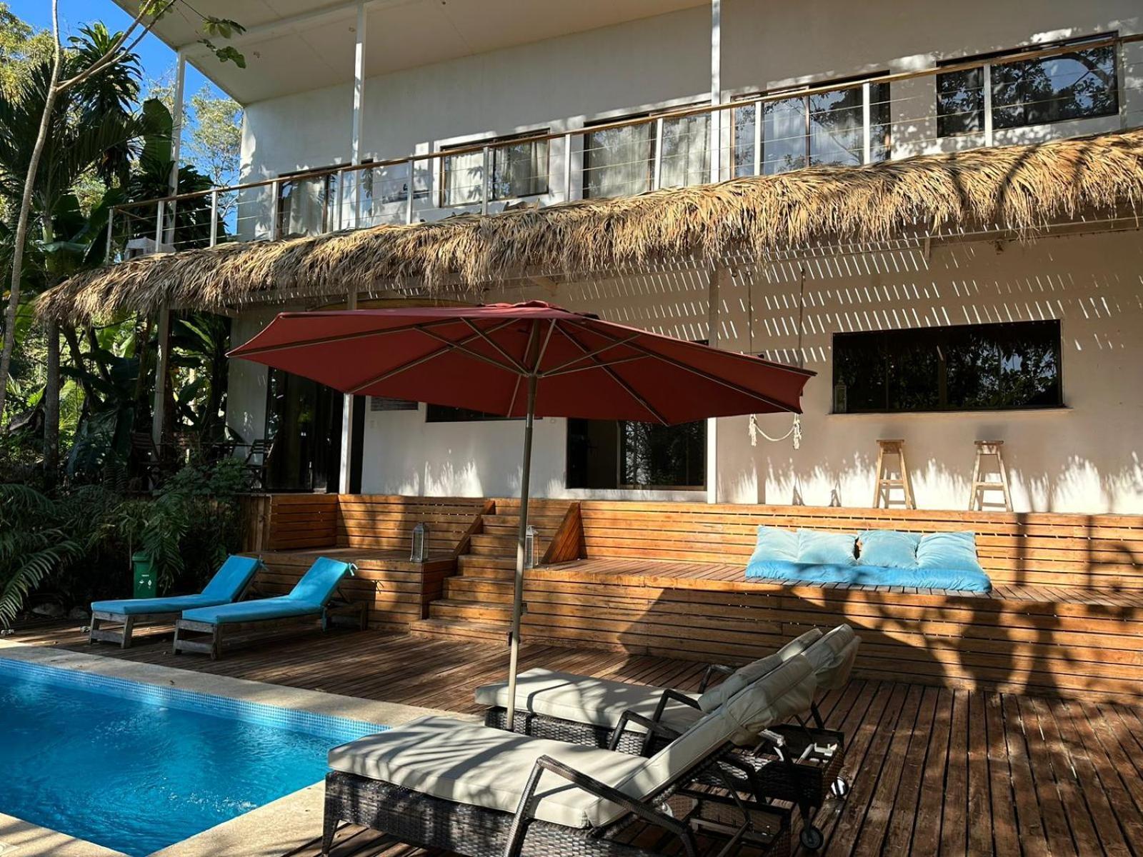 La Sana Surf Hotel, New Management, Few Mn Drive To The Beach Playa Santa Teresa  Екстер'єр фото