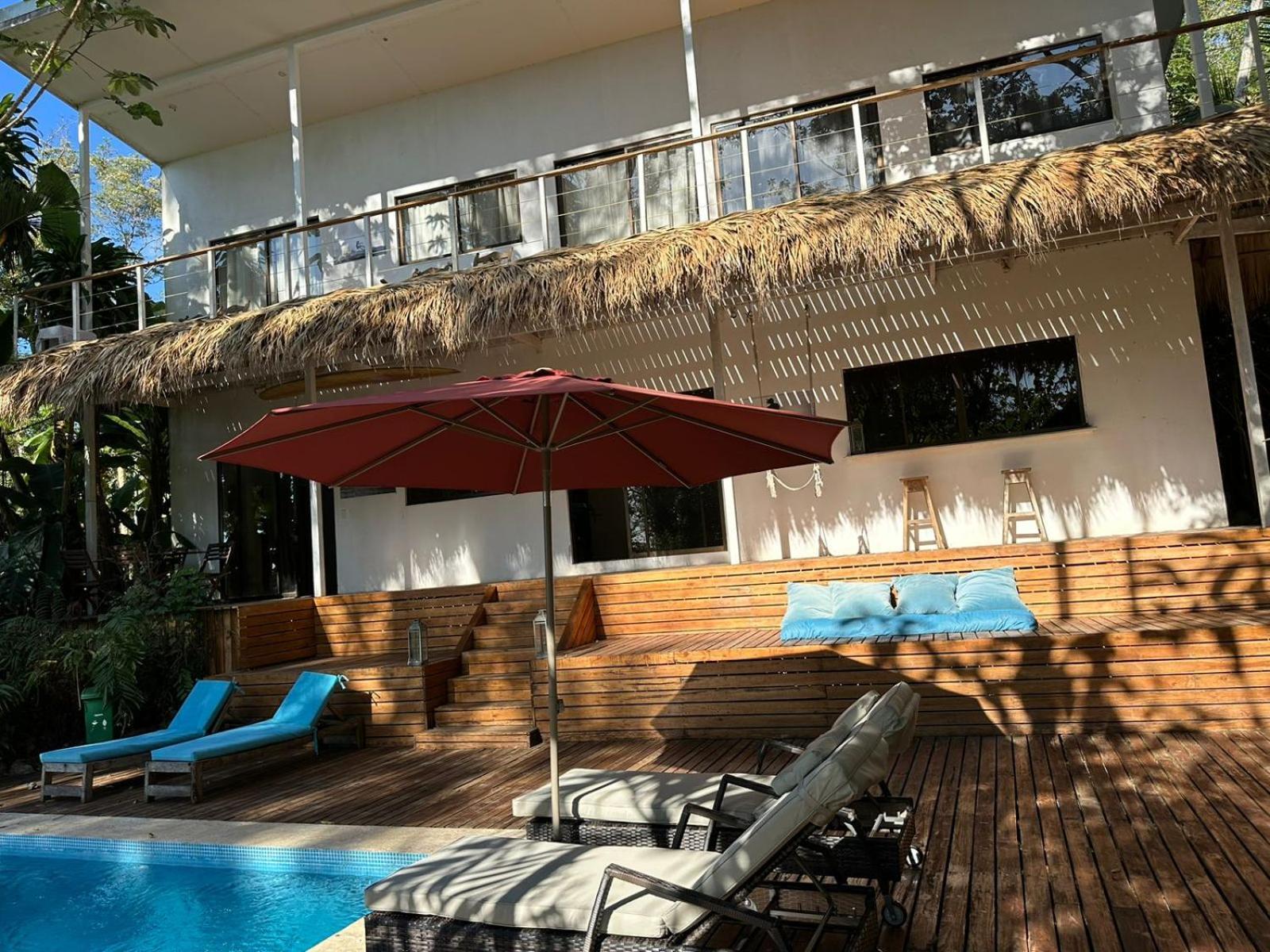 La Sana Surf Hotel, New Management, Few Mn Drive To The Beach Playa Santa Teresa  Екстер'єр фото